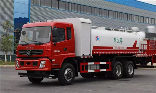 程力智造的程力威牌底盤及整車，其中的一體化抑塵車和園林綠化噴灑高壓消防多功能水車特別受到市場(chǎng)青睞。