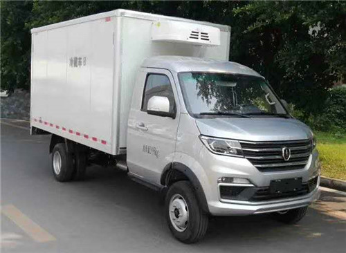 金杯廂長(zhǎng)3.4米冷藏車，容積9立方米