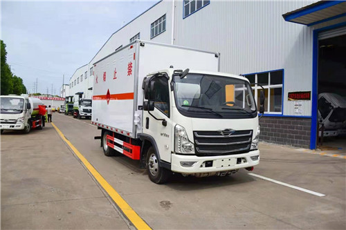 福田時(shí)代4.2米危險(xiǎn)品廂式現(xiàn)車2臺(tái)可出爆破，氣體，液體，腐蝕，雜項(xiàng)