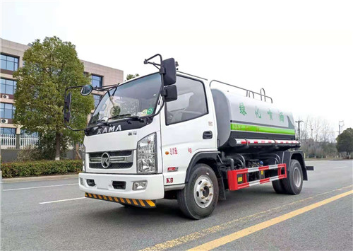 “一車能頂一車半用”的6方灑水車市場獨(dú)有～帶副變速    