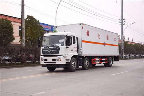 國六天錦小三軸易燃液體、氣體、雜項廂式運輸車
