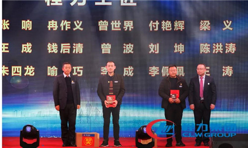 這一年年，公司黨委、工會(huì)圍繞經(jīng)濟(jì)建設(shè)中心，加強(qiáng)黨員思想政治教育，組織開展困難職工慰問、幫扶、員工教育、崗位培訓(xùn)、勞動(dòng)競(jìng)賽等活動(dòng)。在七一前夕，組織黨員干部赴湖南韶山重溫入黨誓詞、接受紅色教育，參與慶“七一”暨新曾都區(qū)成立10周年歌詠晚會(huì)，開展黨員學(xué)習(xí)活動(dòng)日等活動(dòng)。