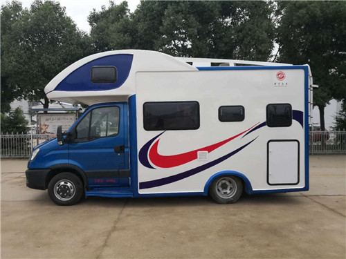 依維柯C型歐勝旅居房車，是實現(xiàn)您 “生活中旅行，旅行中生活”的車型 (6).jpg