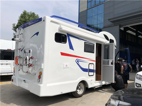 依維柯C型歐勝旅居房車，是實現(xiàn)您 “生活中旅行，旅行中生活”的車型 (8).jpg