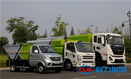該無泄漏自卸式垃圾車，與程力掃路車、吸塵車、灑水車、抑塵車完美組合，業(yè)已成為城市環(huán)衛(wèi)保潔的標準配置。