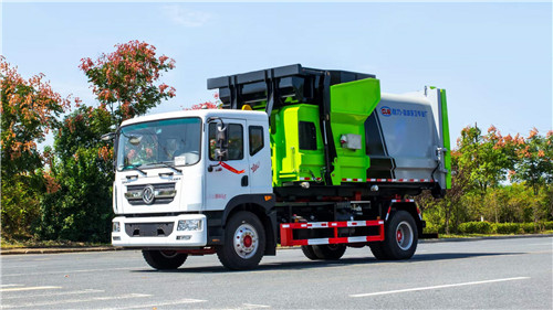 國(guó)六東風(fēng)D9套臂車(chē)廂可卸式垃圾車(chē) (2).jpg
