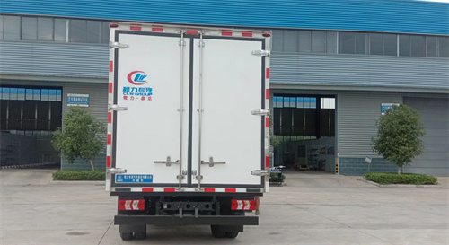 國(guó)六陜汽商用翼9 藍(lán)牌冷藏車(chē) 150馬力 