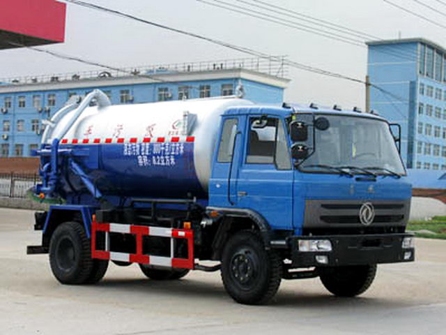 國四東風(fēng)145吸污車