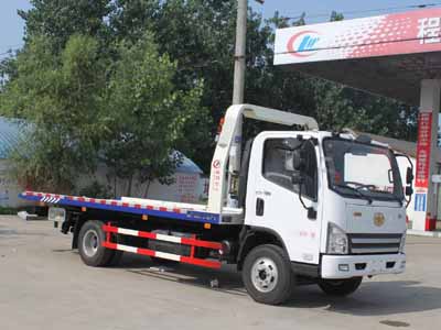 國(guó)四解放青島虎V清障車(chē)