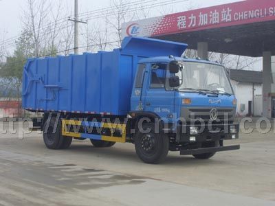 國(guó)四東風(fēng)153壓縮對(duì)接式垃圾車