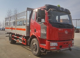 國五解放廂長(zhǎng)6.2米氣瓶運(yùn)輸車 
